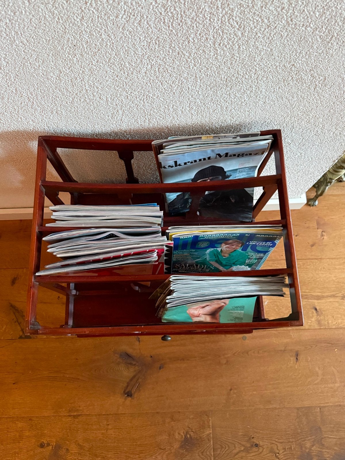 Vintage houten lectuurbak met lade, Ophalen, Meerdere vakken, Gebruikt, Lectuurbak