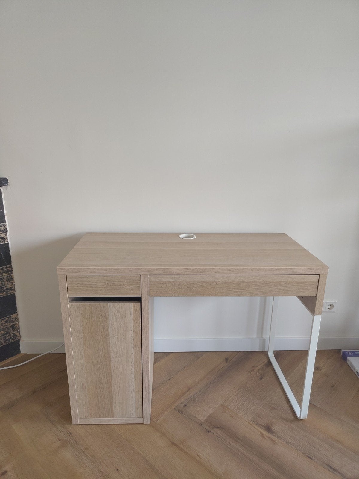 Ikea bureau Micke, Ophalen, Zo goed als nieuw