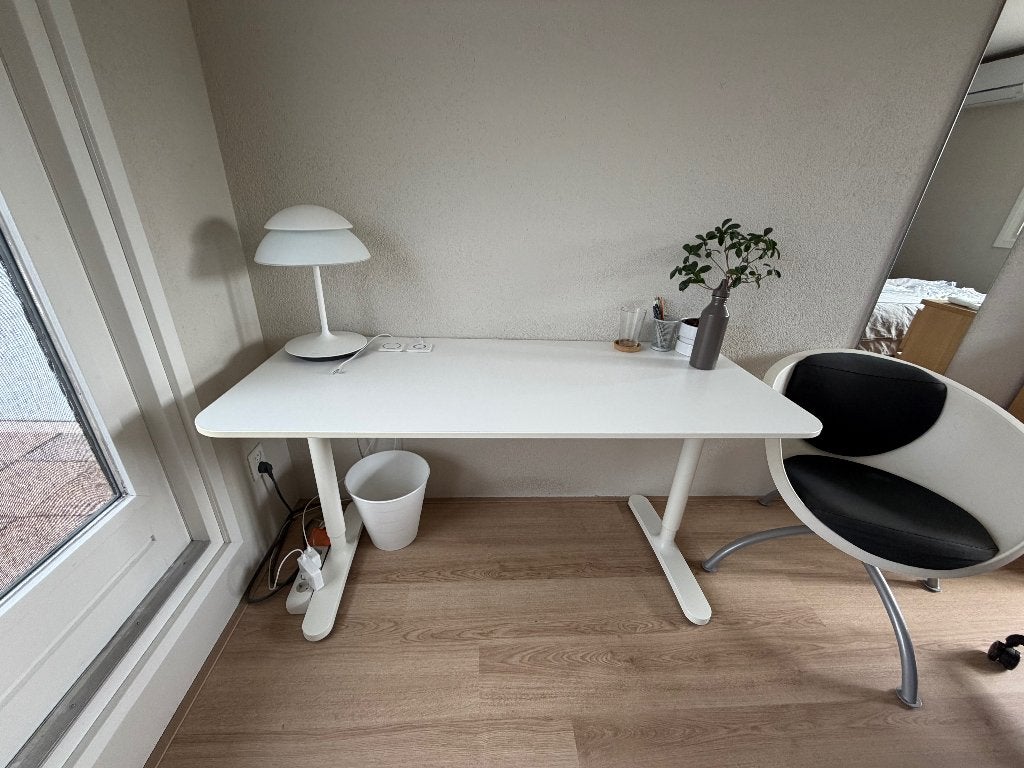Bureau te koop, Huis en Inrichting, Bureaus, Ophalen, Gebruikt, Scandinavisch, Spaanplaat of MDF