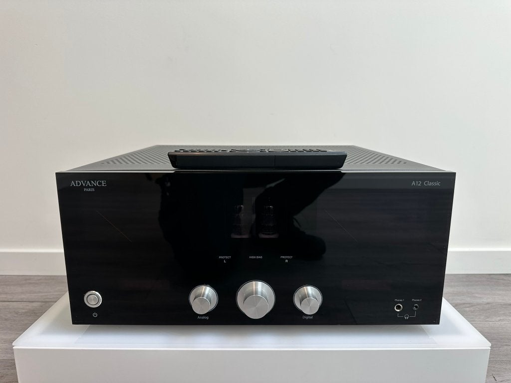 Advance Paris A12 Classic - Stereo versterker, Overige merken, Ophalen of Verzenden, Zo goed als nieuw, 120 watt of meer