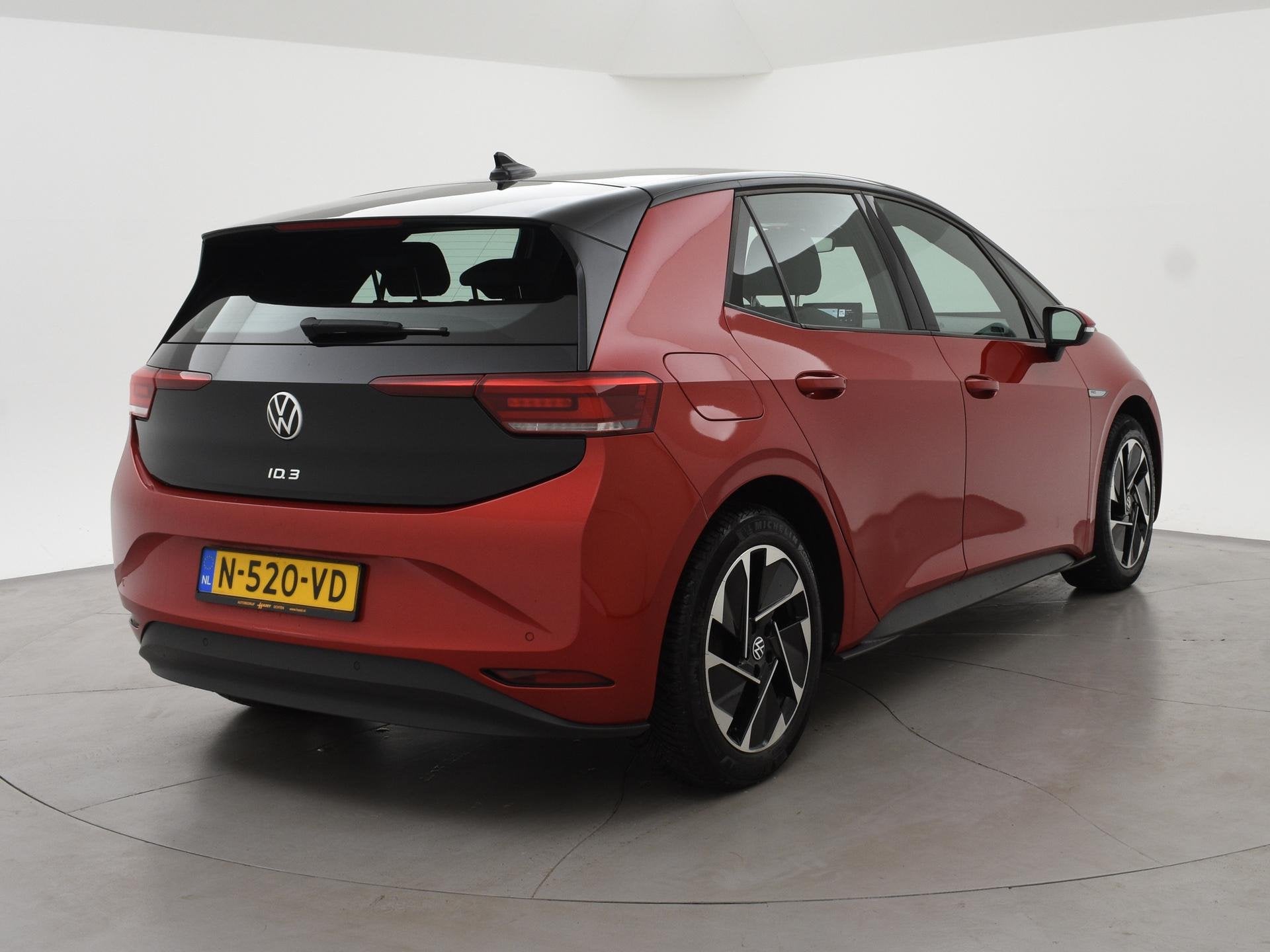 Volkswagen ID.3 PRO 58 KWH + SFEERVERLICHTING | HEAD-UP | AD, Auto's, Volkswagen, Automaat, 145 pk, Gebruikt, 1712 kg