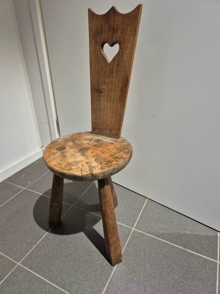Vintage brutalist stoel driepoot kruk, Huis en Inrichting, Krukjes, Ophalen, Gebruikt, Onbekend, Onbekend
