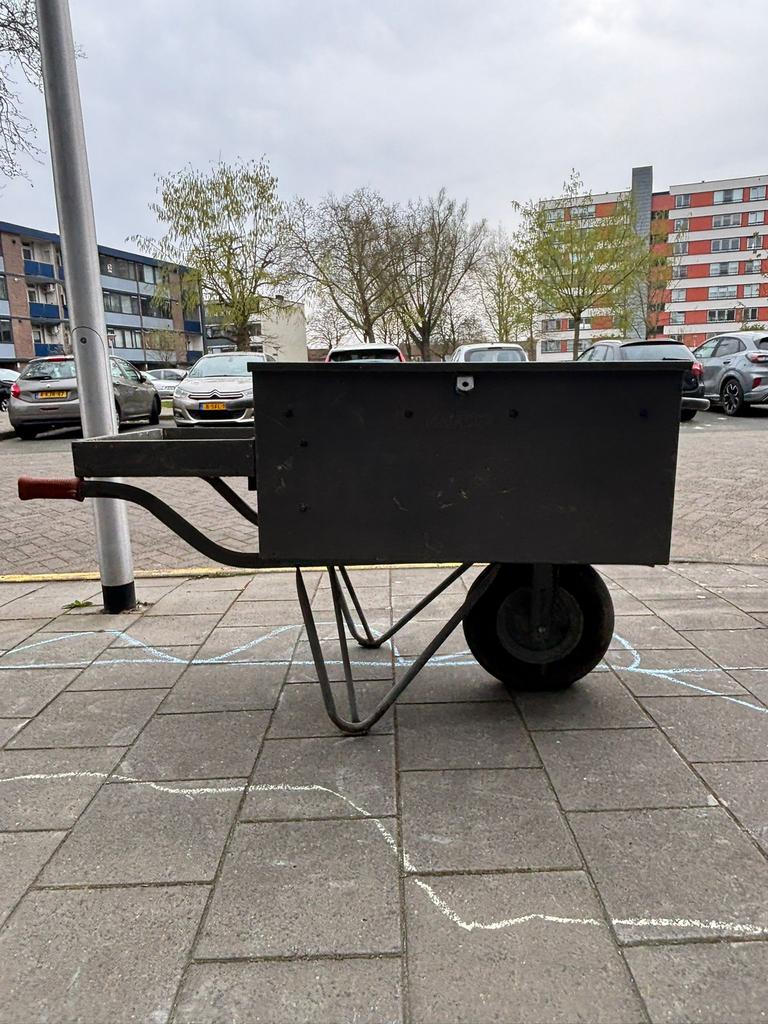 Gereedschapskruiwagen, Ophalen, Gebruikt, Handmatig, Eenwielig