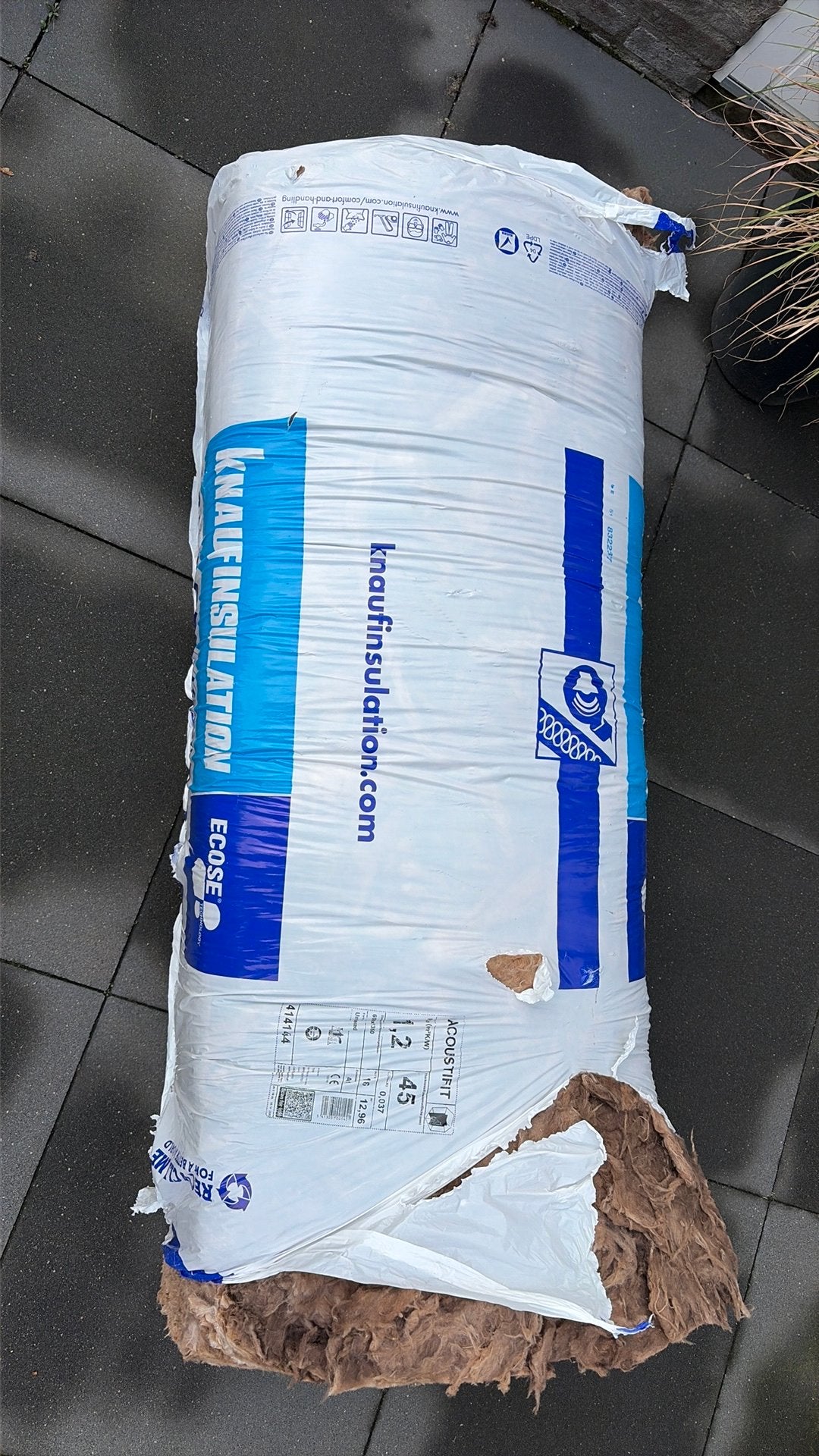 Nieuwe rol Knauf glaswol isolatie, 45 mm dik en 60 cm 135cm, Ophalen, 4 tot 8 cm, 10 tot 15 m², Nieuw