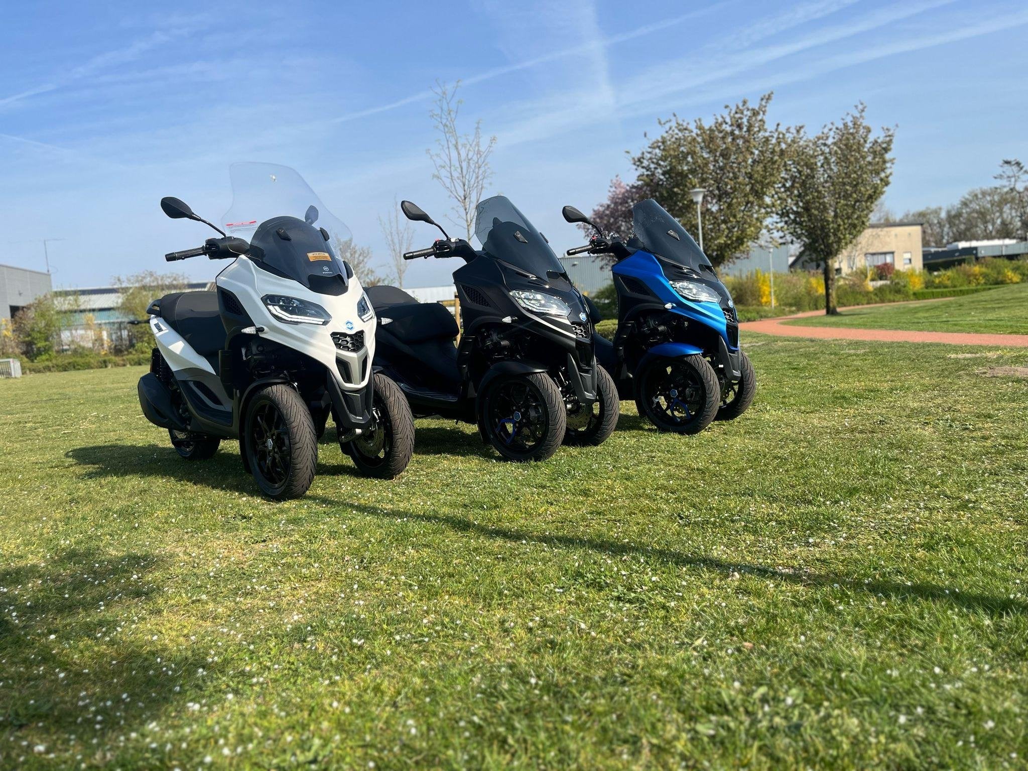 Piaggio MP3 310 HPE Sport E5+ NIEUW Uit voorraad leverbaar!, Postbus 305
4900 AH  Oosterhout, NL, Overig, Customer_service@piaggio.com