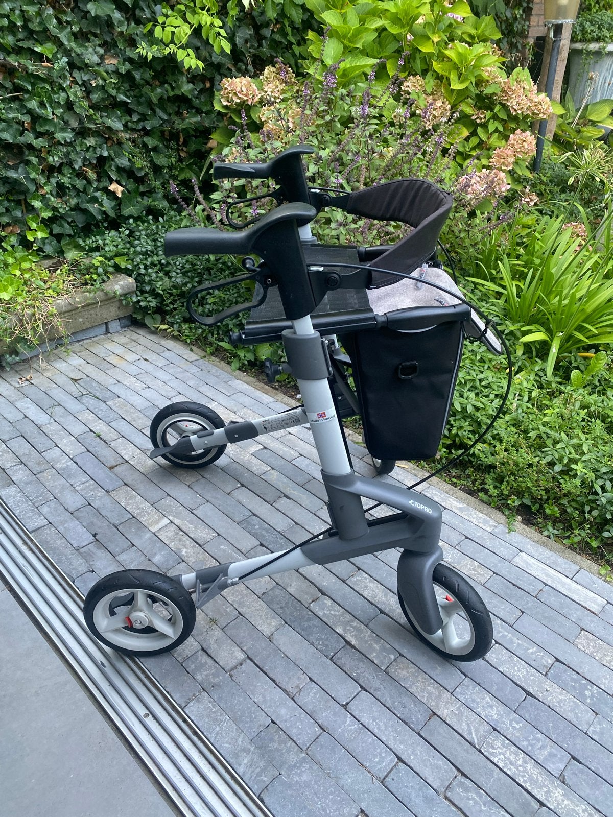 Zeer mooie rollator topro troja 5G, Ophalen, Opvouwbaar, Zo goed als nieuw