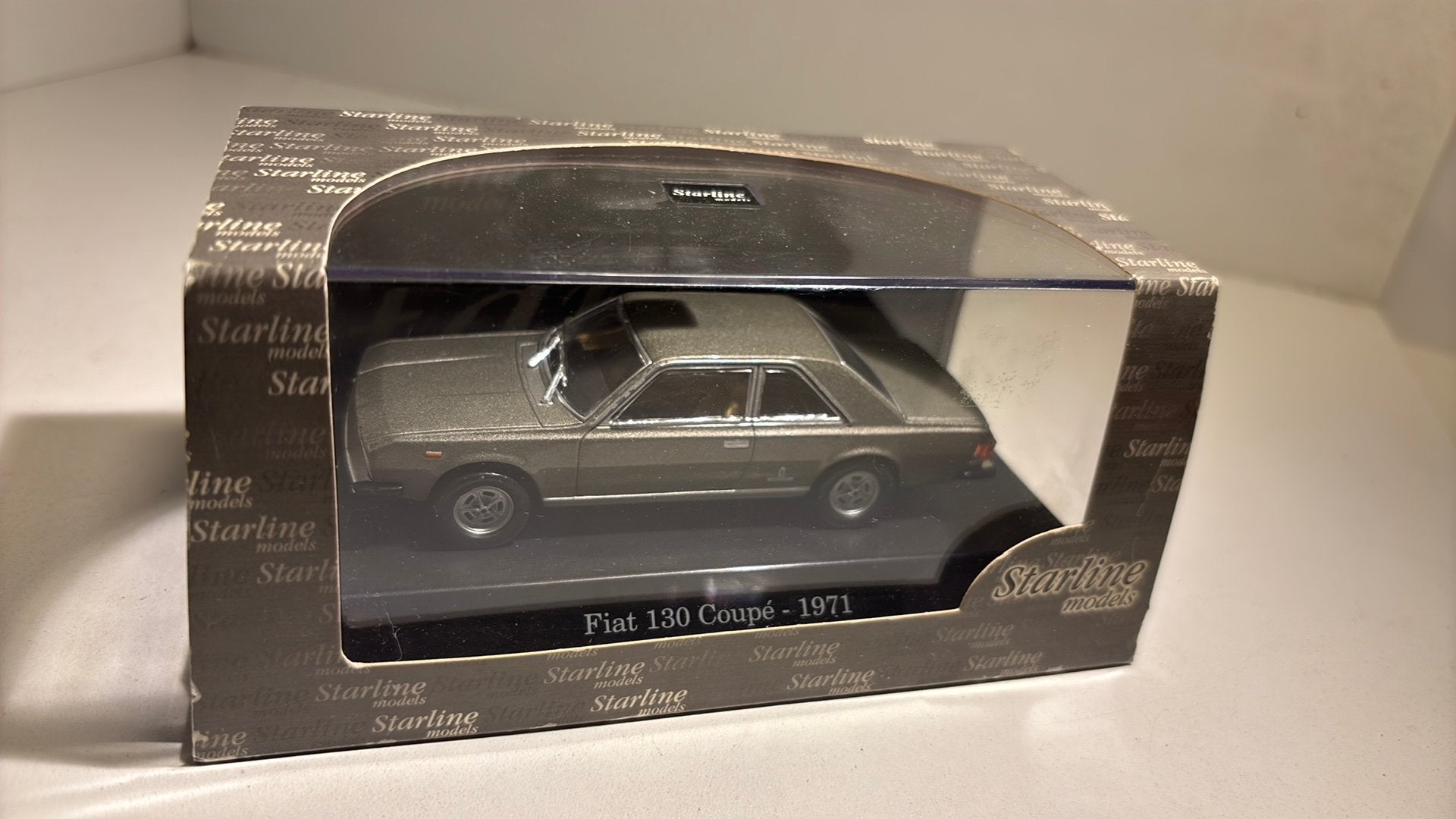 Fiat 130 coupe 1971 starline 1.43