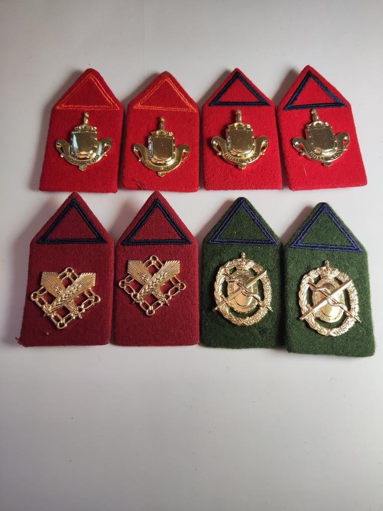 Kraagspiegels opleidingen reserve offn en oon, Verzamelen, Efteling, Ophalen of Verzenden, Button of Speldje