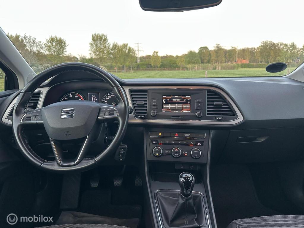 Seat Leon 1.0 EcoTSI Style Trekhaak Cruise LED Garantie✅, Stof, Gebruikt, Met garantie (alle), Leon