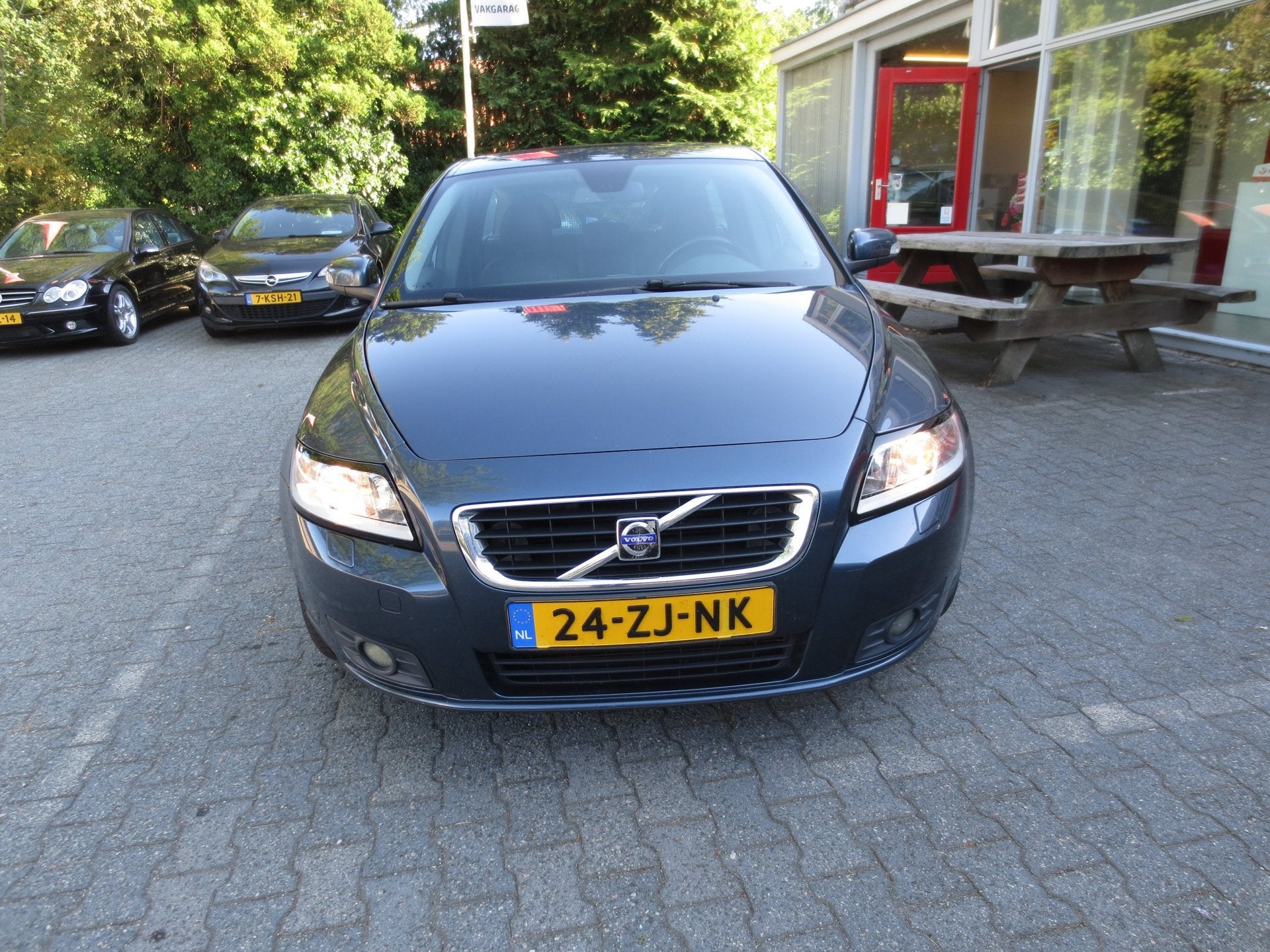 Volvo V50 2.4i Edition II, Voorwielaandrijving, Gebruikt, Zwart, 700 kg