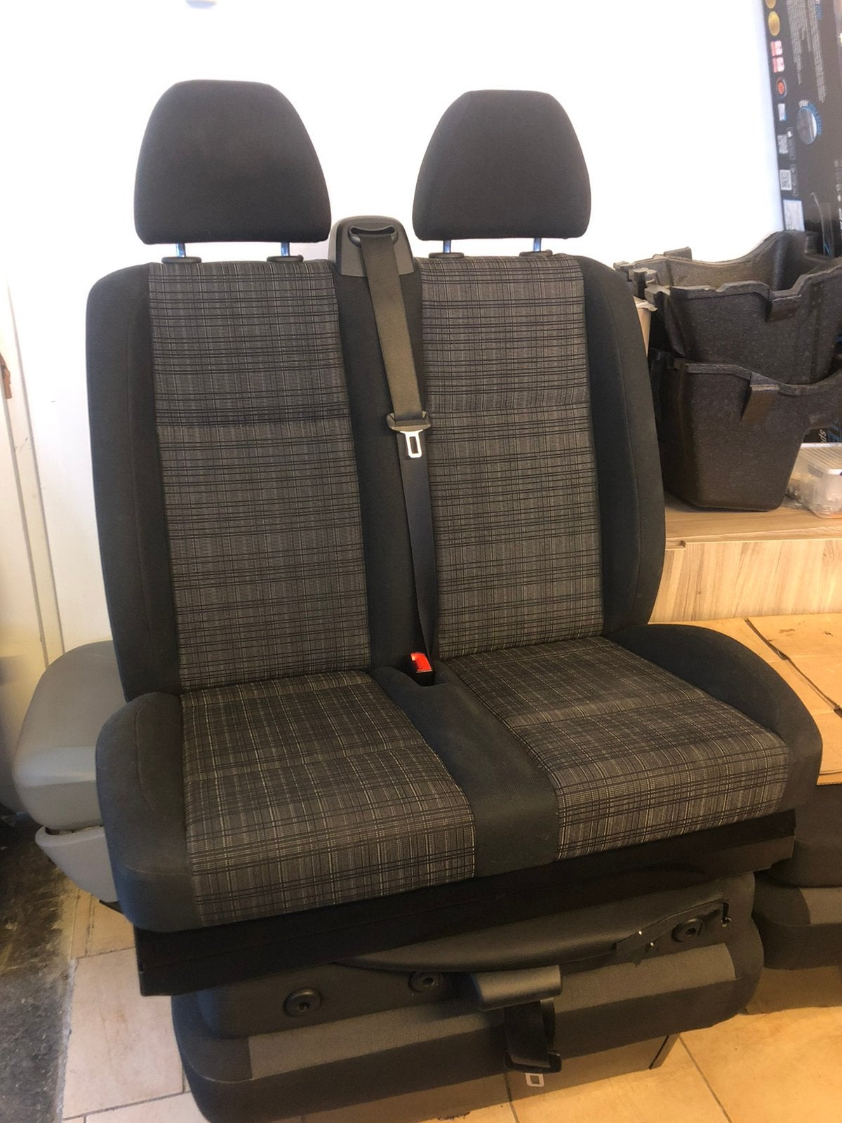 MERCEDES VITO W447 BIJRIJDERSBANK BANK TUNJA BEKLEDING, Ophalen