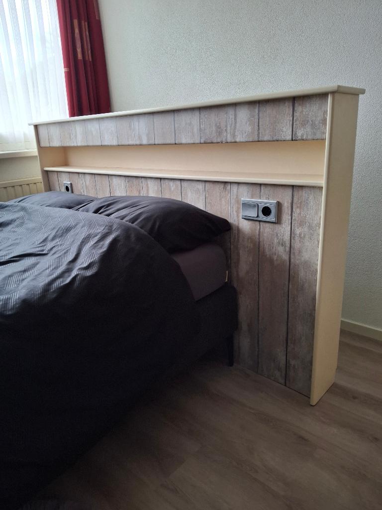 Achterwand / bedmeubel L193 x H111 incl. electra+verlichting, Ophalen, Overige materialen, Gebruikt, 70 cm of minder