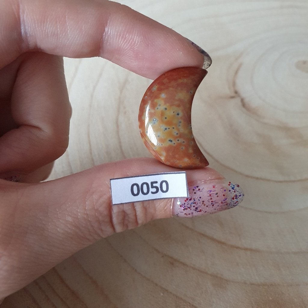 Edelsteen, Oceaan Jaspis maan 2x3 cm, NR 50, Cadeau,, D, Ophalen of Verzenden, Zo goed als nieuw, D