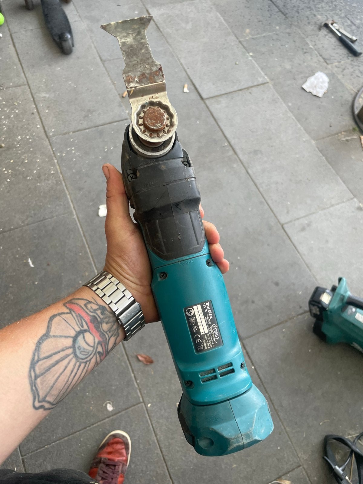 Makita DTM51 Multitool - Gebruikt maar functioneel, Doe-het-zelf en Verbouw, Gereedschap | Overige machines, Gebruikt, Ophalen