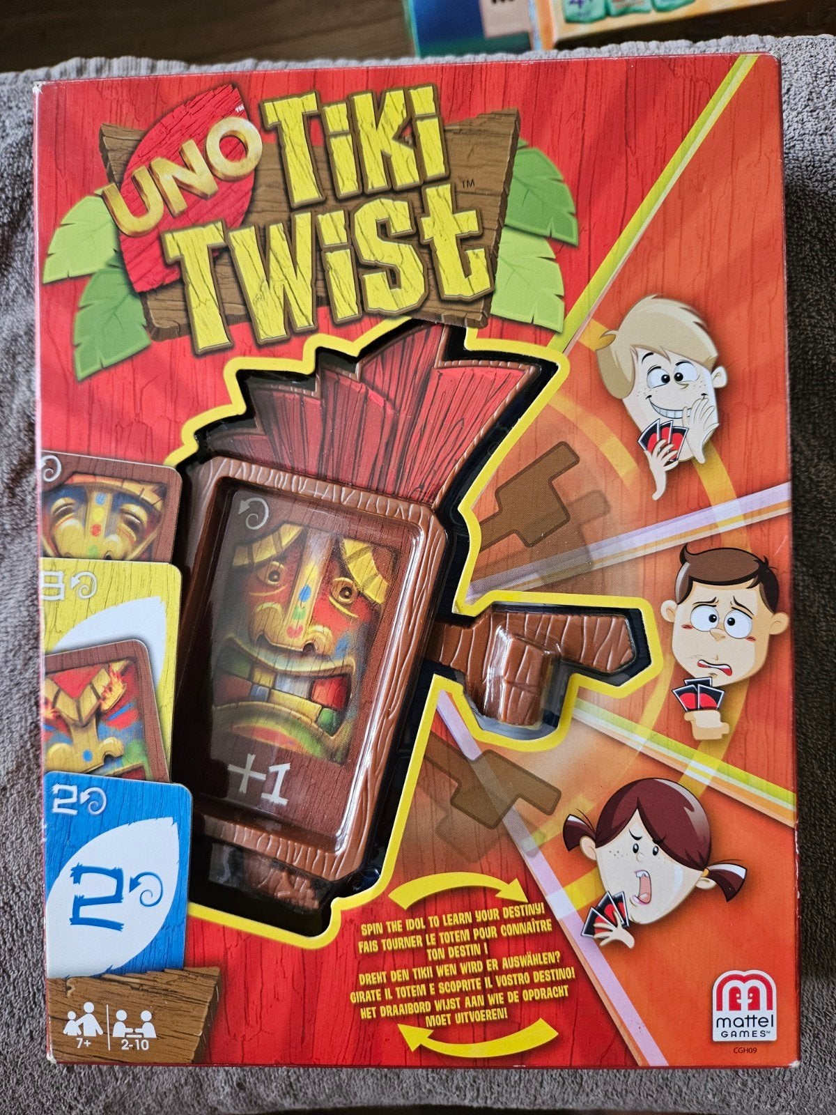 UNO Tiki Twist - Spannend kaartspel voor het hele gezin!, Vijf spelers of meer, Ophalen of Verzenden, Zo goed als nieuw, Mattel Games