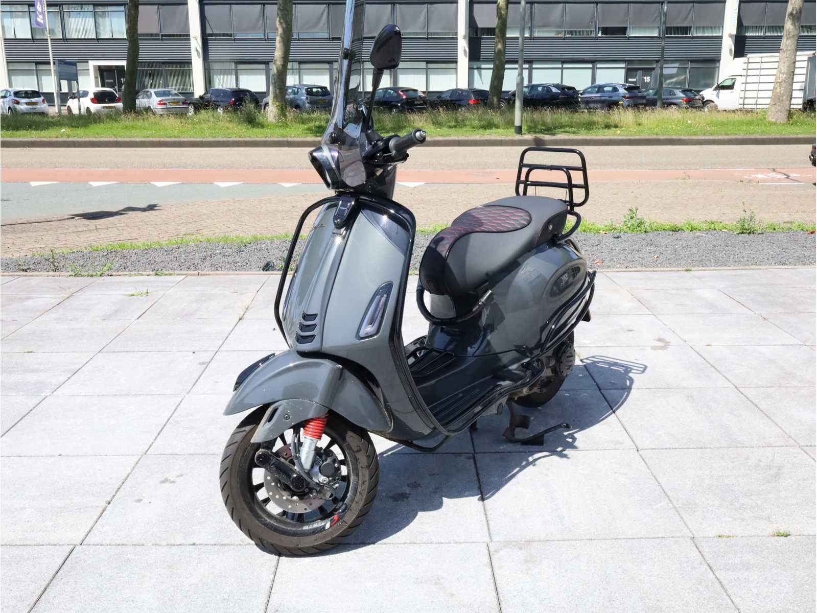 Vespa Sprint 50 2022, FJP-54F, Fietsen en Brommers, Scooters | Vespa, Gebruikt, Benzine, Overige modellen