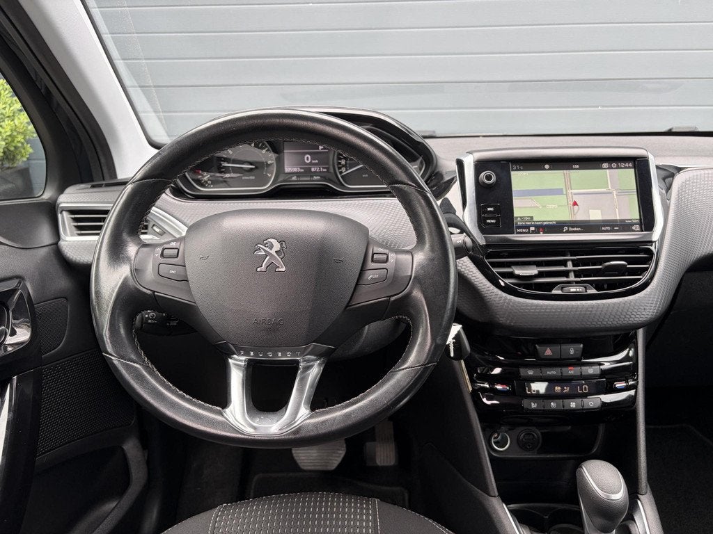 Peugeot 208 1.2 PureTech Allure 2e Eigenaar,110pk,Recent beu, Auto's, Gebruikt, Euro 6, 1199 cc, 49 €/maand