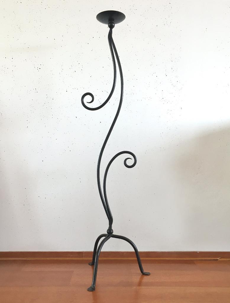 Sierlijke metalen design-kaarsenstandaard, Ophalen, Gebruikt, Zwart, Kandelaar