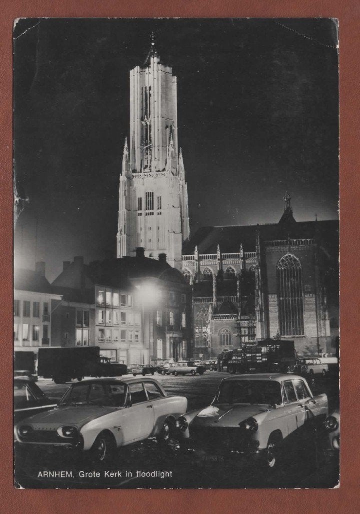 Arnhem - Grote Kerk in Floodlight (auto's)- 1968 (pst. Arnh), Ophalen of Verzenden, 1960 tot 1980, Gelopen, Gelderland