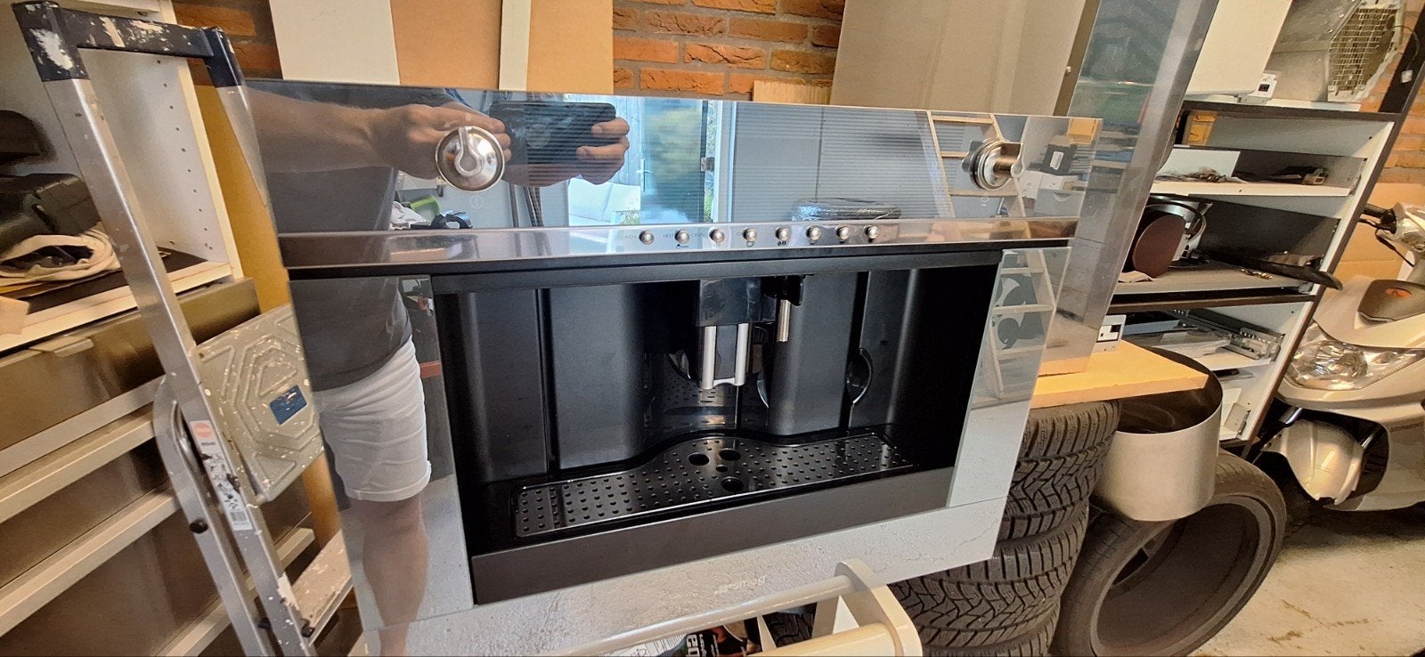 Smeg inbouw koffiemachine CMS4101S, Ophalen, Koffiemachine, Zo goed als nieuw, 2 tot 4 kopjes
