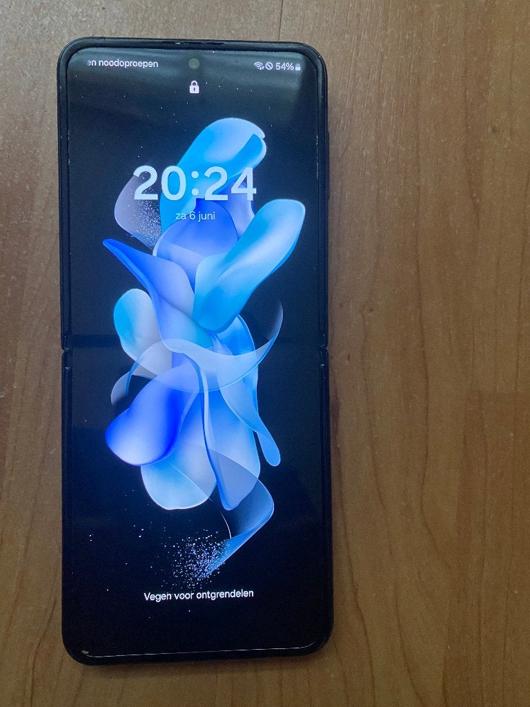 Zo goed als nieuwe Samsung Galaxy Z Flip 4:, Zwart, Ophalen of Verzenden, Zo goed als nieuw, Zonder simlock