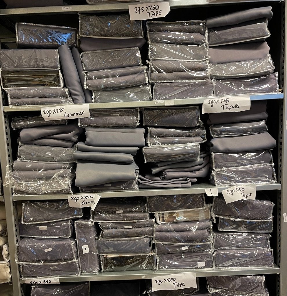 Prachtige Gordijnen Nieuw kantenklaar 600 stuks uitverkoop, Ophalen, Overige materialen, Overige merken, Nieuw
