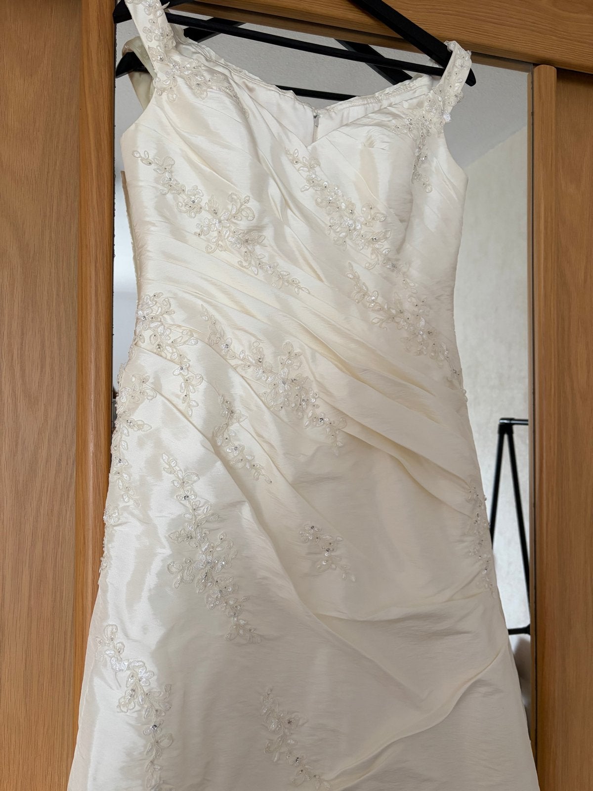 Cosmobella Trouwjurk met accessoires, Ophalen, Zo goed als nieuw, Wit, Trouwjurk