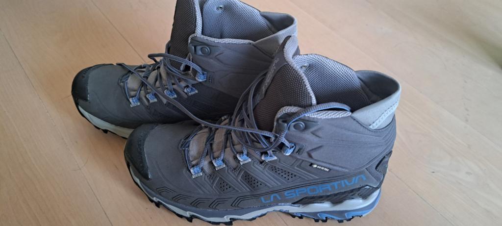 Nieuwe dames bergschoenen wandelschoenen mt 40,5 Sportiva, Ophalen of Verzenden, Nieuw, Schoenen