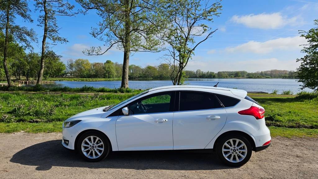 Ford Focus 1.0 Ecoboost 92KW 5D 2017 Wit, Auto's, Ford, Particulier, Focus, Benzine, A, Hatchback, Handgeschakeld, Geïmporteerd