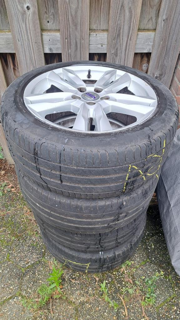 Volvo V60 - 17 inch velgen + Michelin zomerbanden 235/45 R17, Ophalen, Gebruikt, Banden en Velgen, 17 inch