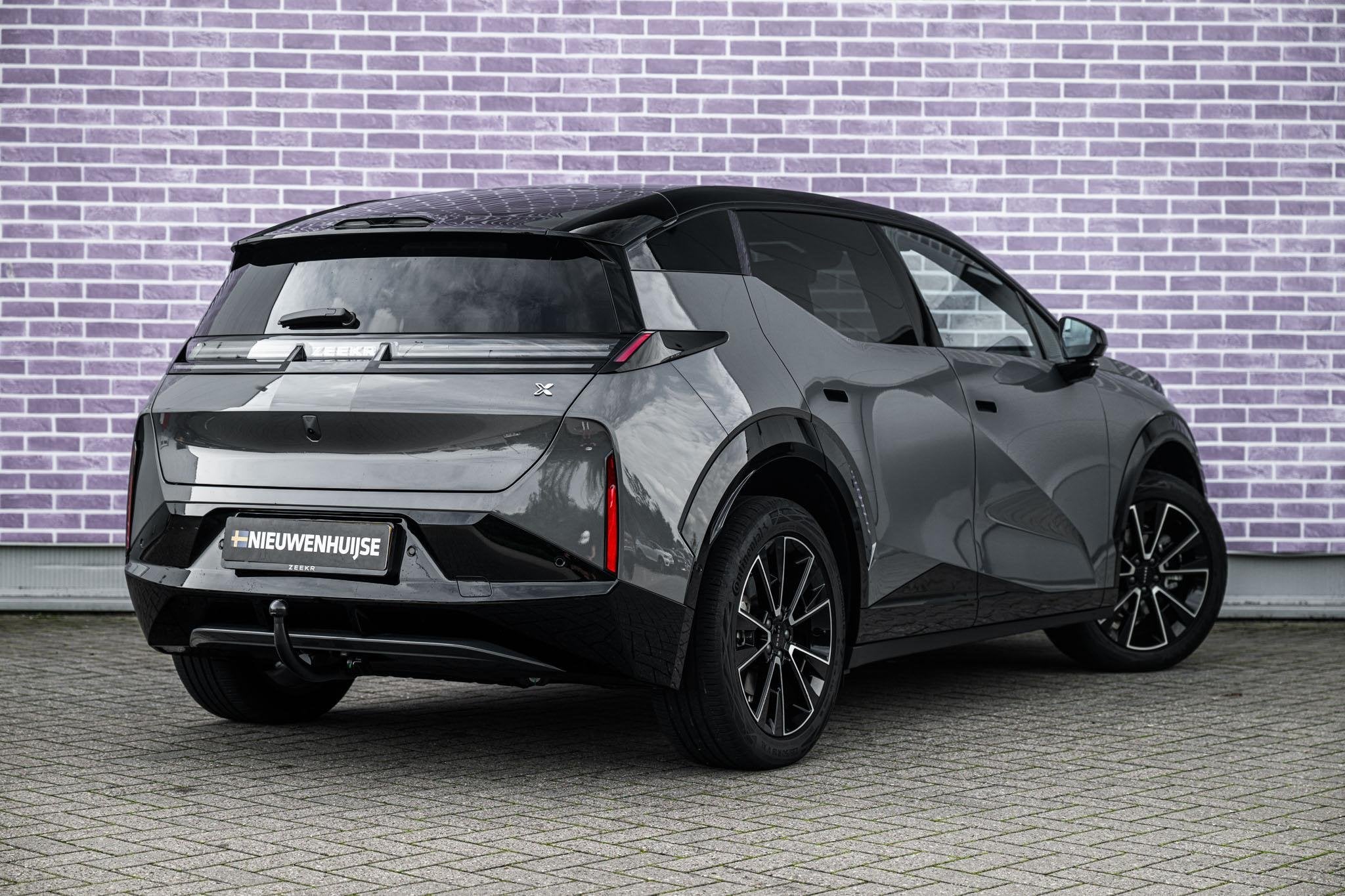 ZEEKR X RWD Long Range 69 kWh | Warmtepomp | Trekhaak | Two-, Auto's, Gebruikt, Zwart, Automatische klimaatregeling, Origineel Nederlands