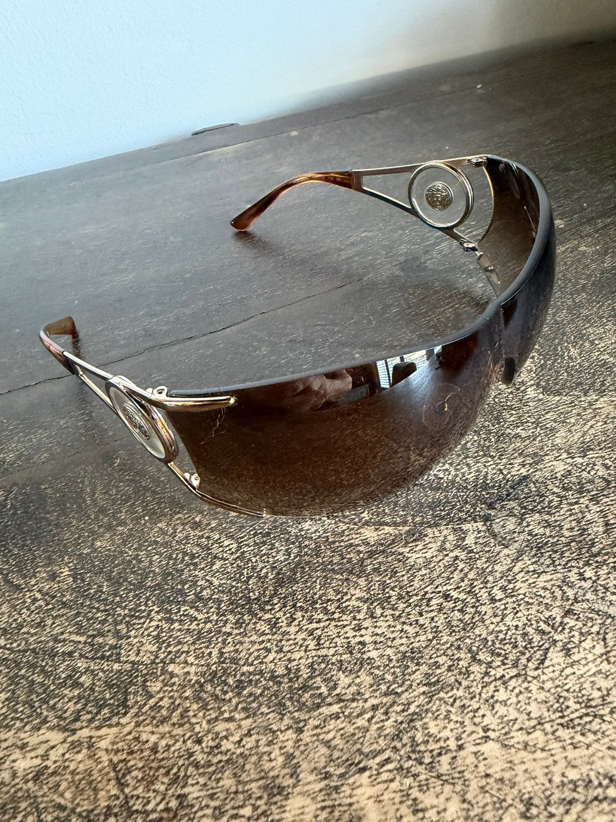 Vintage Versace zonnebril MOD-2086, Ophalen, Gebruikt, Zonnebril, Bruin