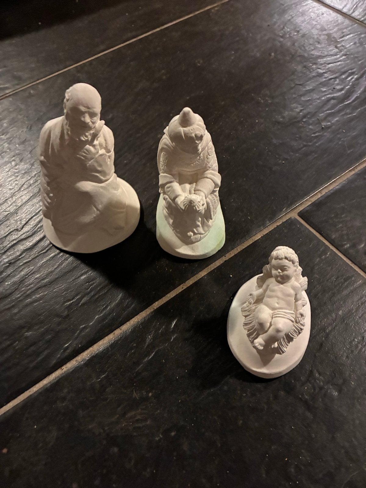 Onbeschilderde Kerststal Beeldjes - Gips, Ophalen, Gebruikt