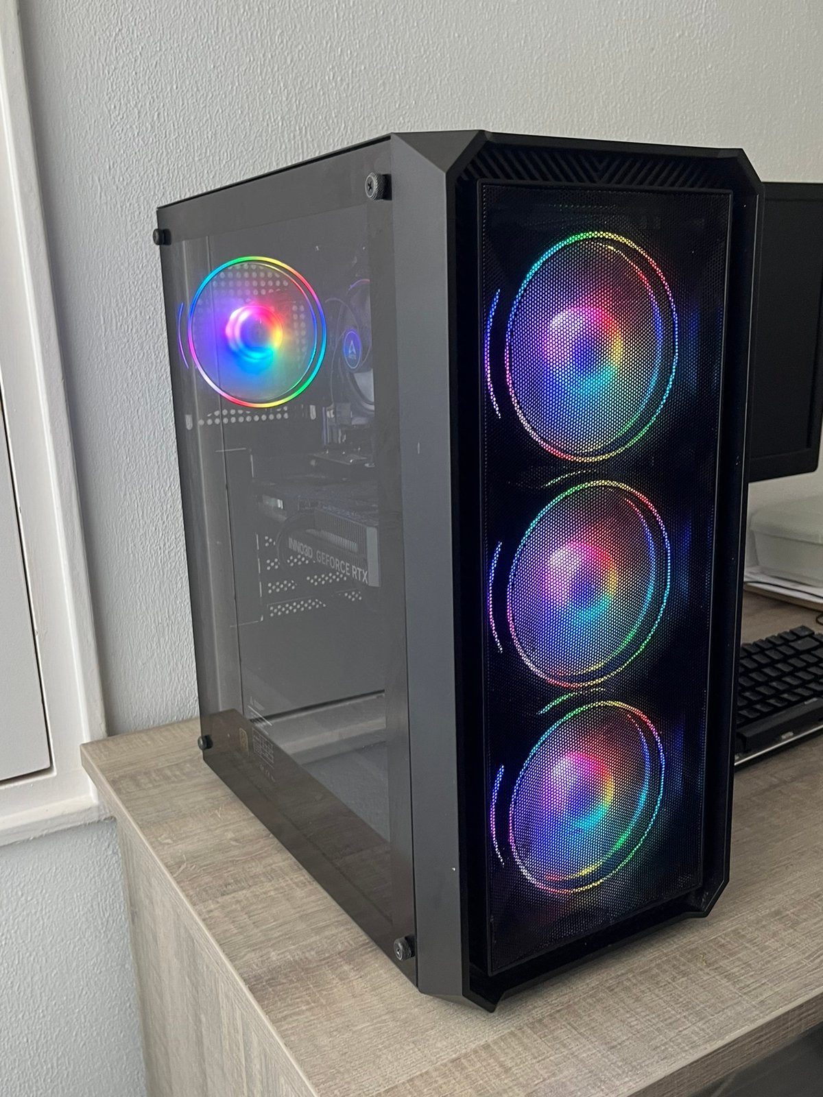 Game gaming pc | RTX 5060 | ssd | fivem cod Fortnite gta, Computers en Software, Desktop Pc's, Zo goed als nieuw, 3 tot 4 Ghz