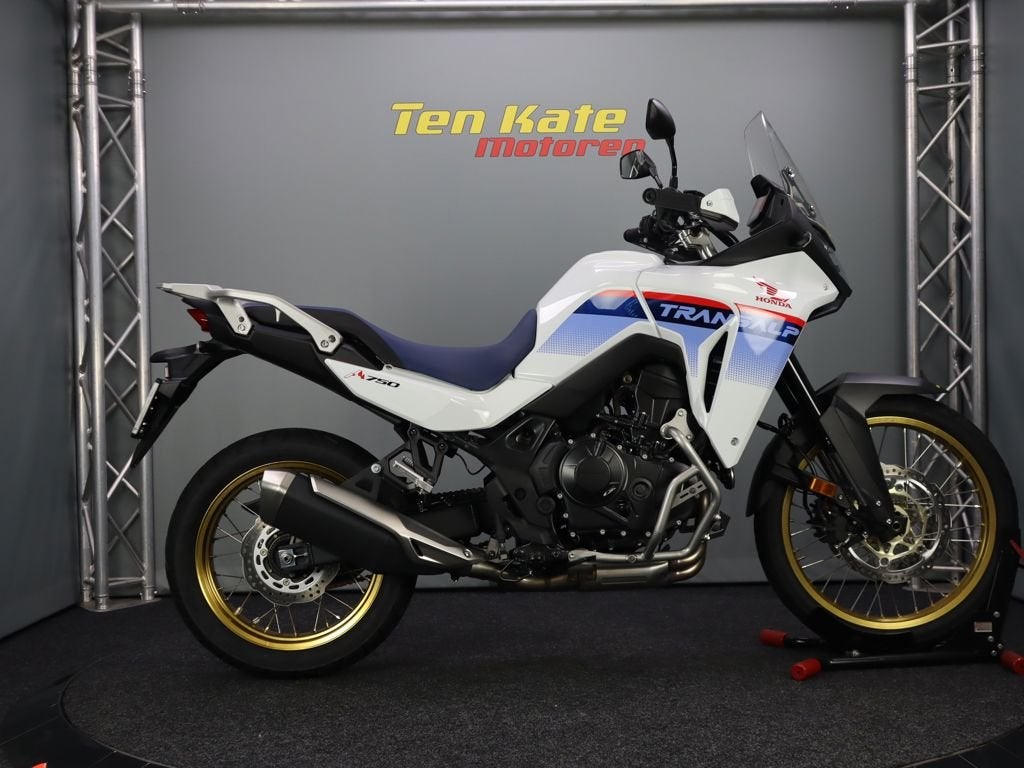 Honda XL 750 Transalp, Bedrijf, Toermotor