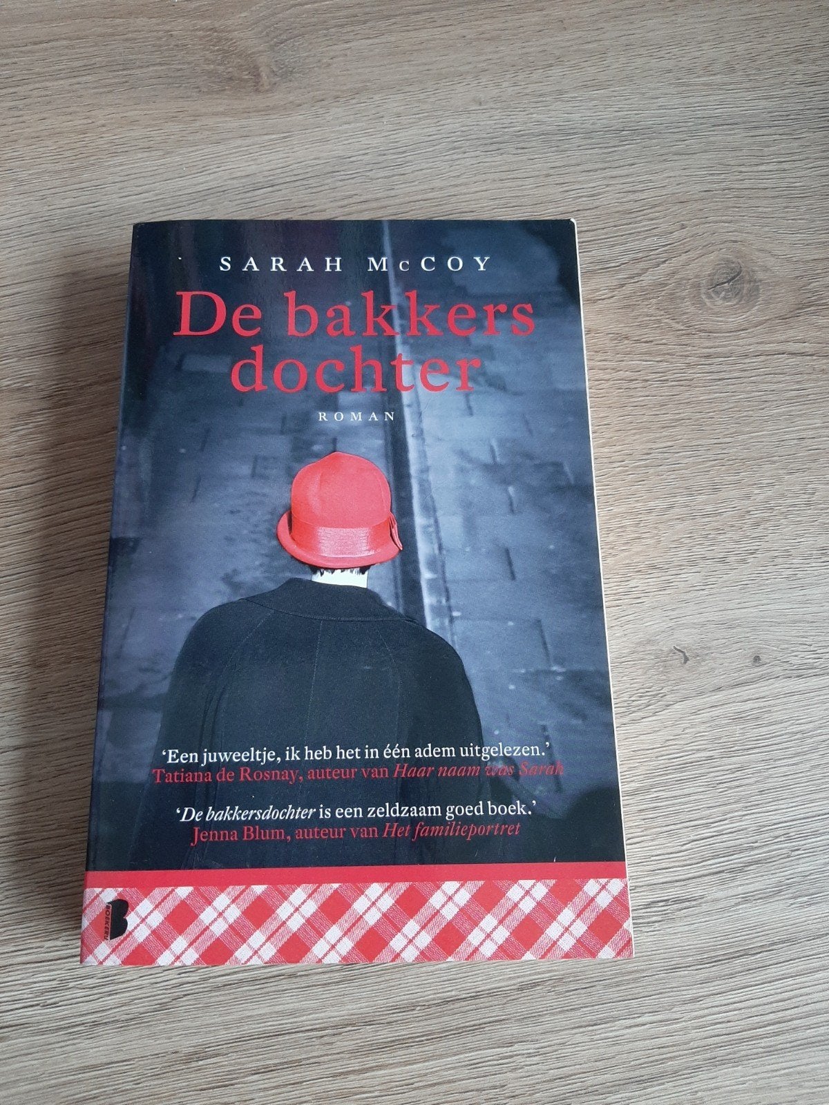 De bakkersdochter - Sarah McCoy (roman), Ophalen of Verzenden, Zo goed als nieuw, Sarah McCoy, Nederland