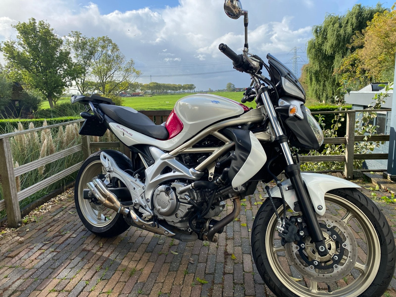 Suzuki Gladius SFV650A - Zeer nette staat, lage km stand, Motoren, 2 cilinders, Occasion, Particulier, Meer dan 35 kW