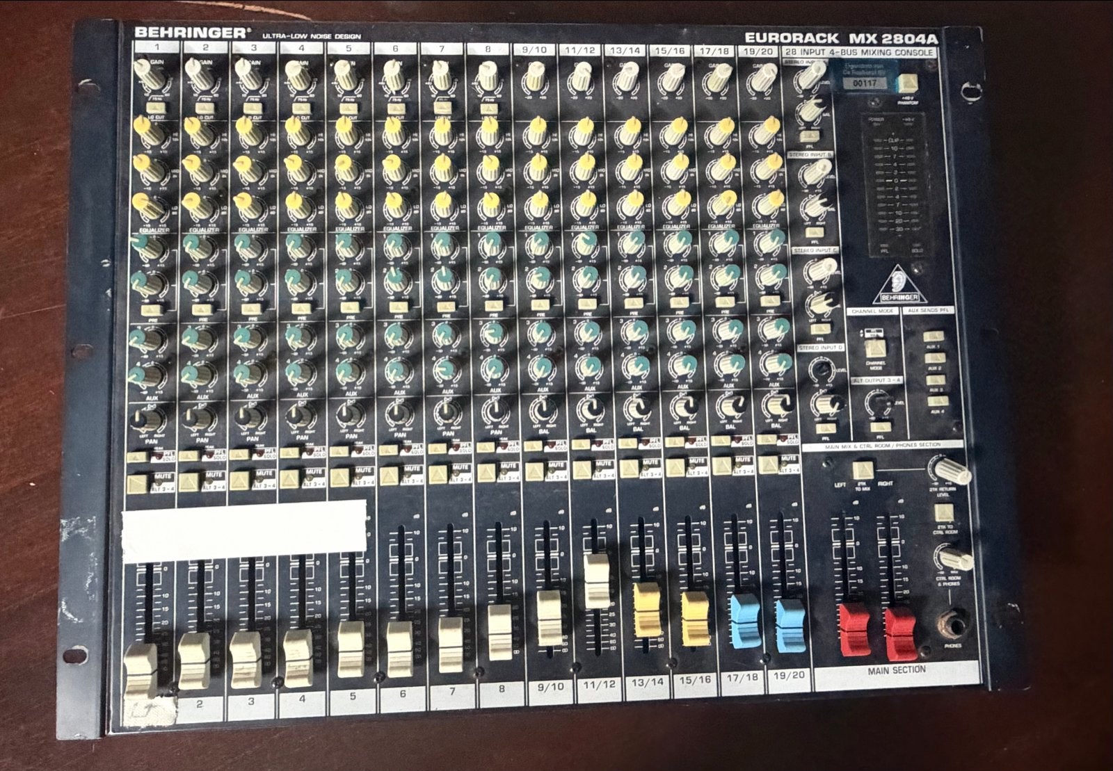 Behringer Eurorack MX 2804A Mengpaneel, Ophalen, Gebruikt, 20 kanalen of meer, Microfooningang