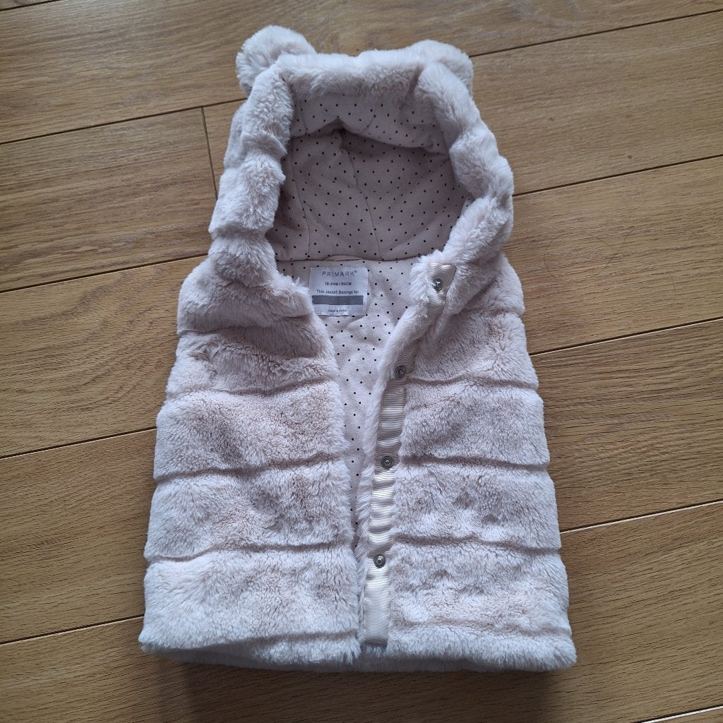 Fluffy bodywarmer maat 92, Meisje, Trui of Vest, Ophalen of Verzenden, Zo goed als nieuw