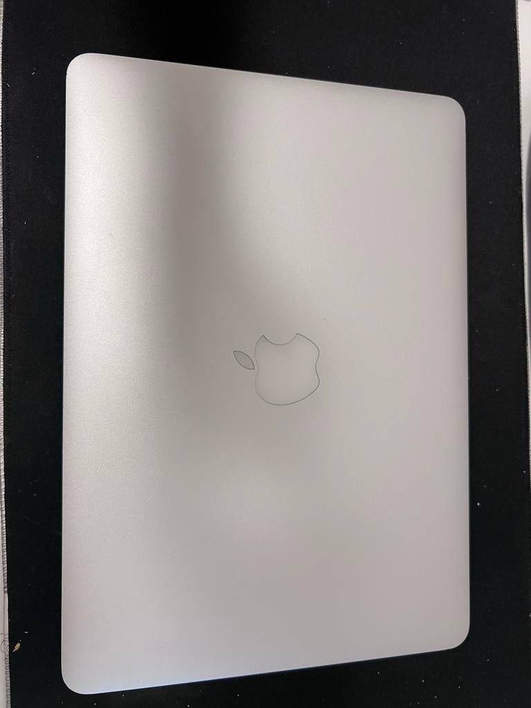 Goed werkende MacBook - spaar voor nieuwe telefoon, Gebruikt, Qwerty, 13 inch, Ophalen of Verzenden