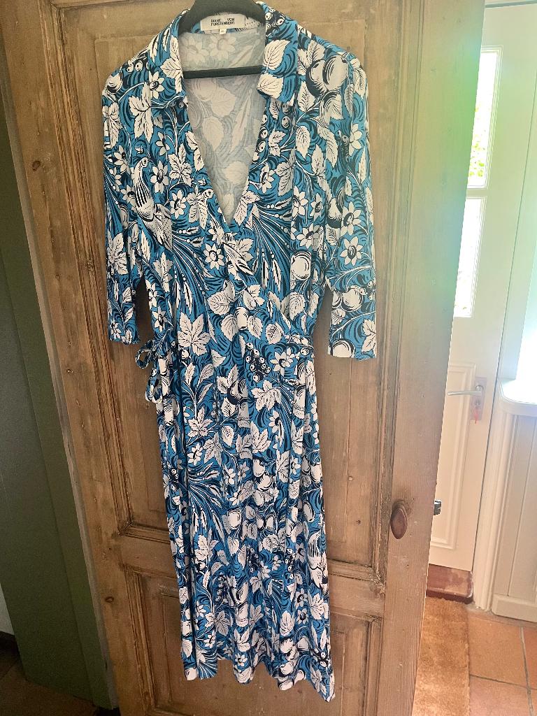 Diane von Furstenberg Overslagjurk type Julian, Kleding | Dames, Jurken, Blauw, Maat 42/44 (L), Nieuw, Ophalen of Verzenden