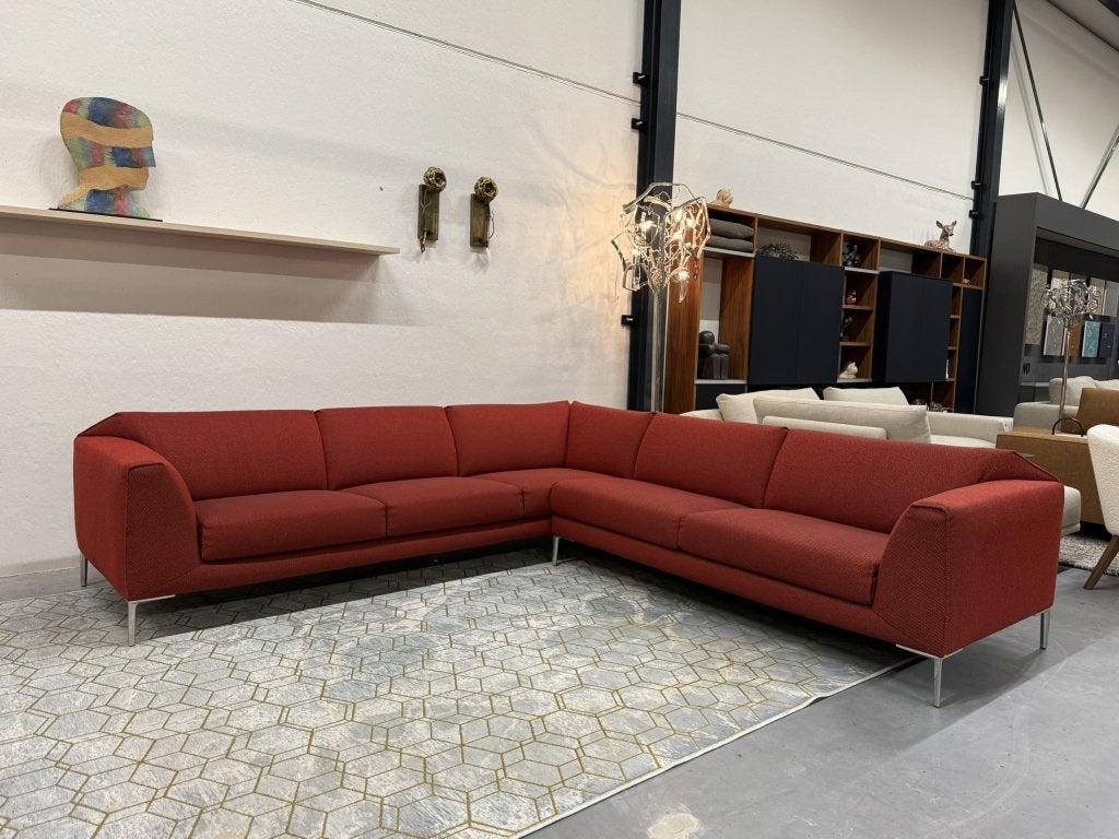 Als nieuw Pode Fold Hoekbank bolster rood stof Design bank, Huis en Inrichting, Banken | Bankstellen, 250 tot 300 cm, Leolux, Info@leolux.nl