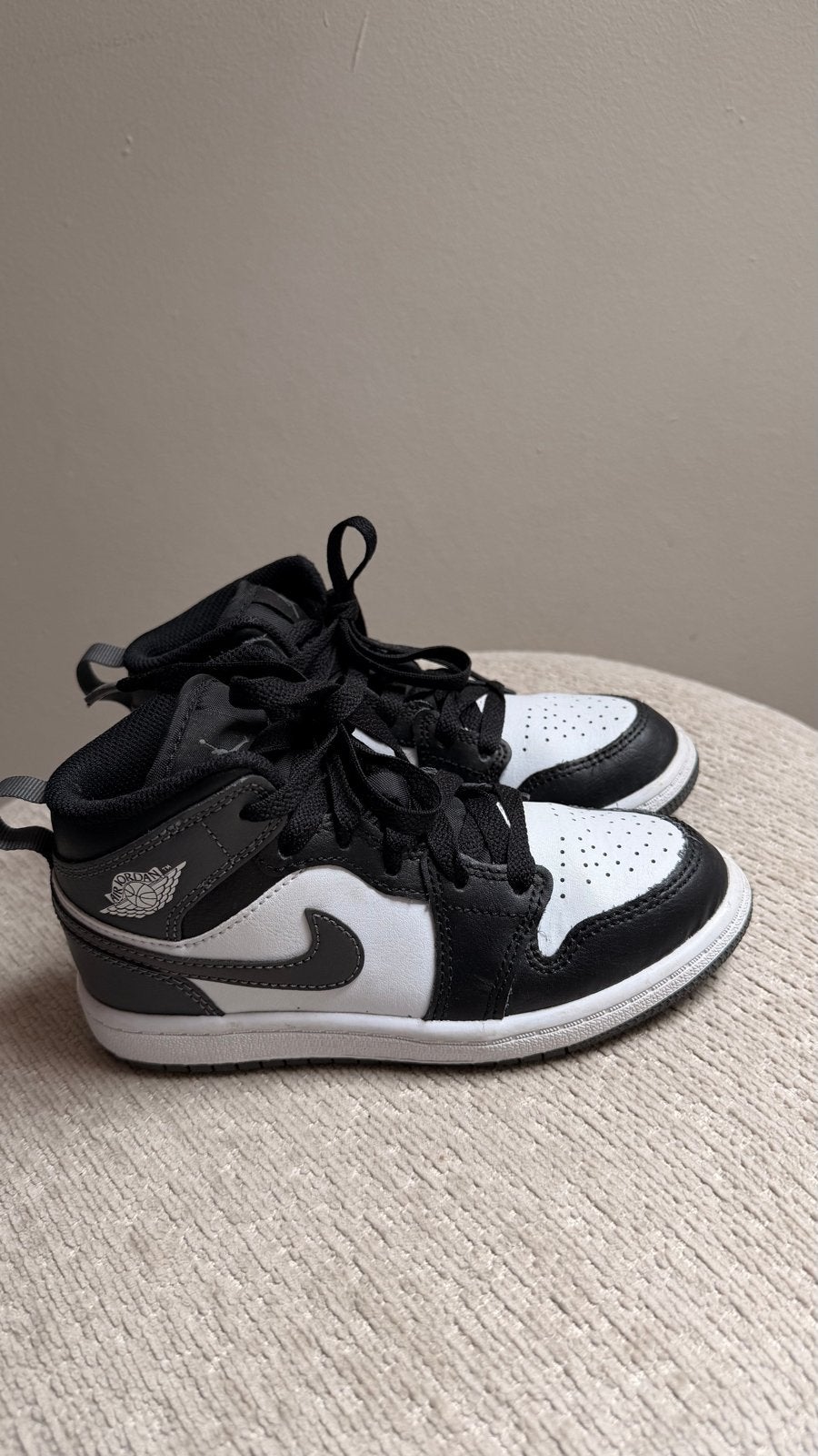 Nike Jordan sneakers maat 29,5 - Nieuw origineel, Ophalen of Verzenden, Nieuw, Jongen of Meisje, Sportschoenen