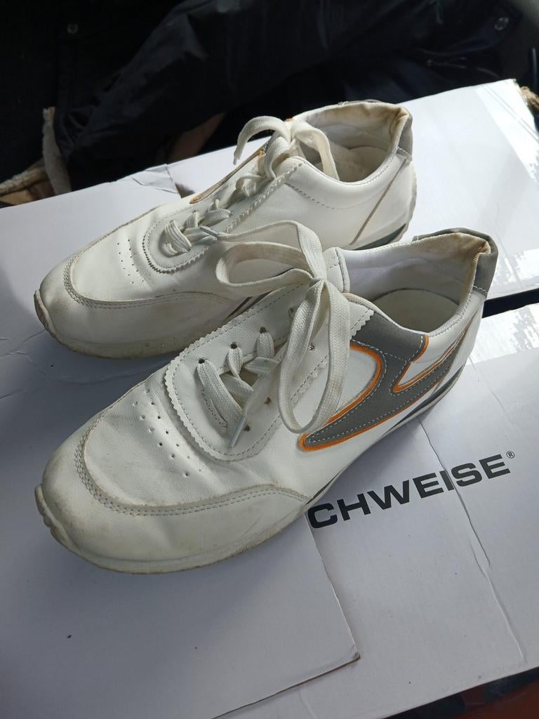 Witte sneakers maat 39, Kleding | Dames, Schoenen, Ophalen of Verzenden, Gedragen, Wit, Sneakers of Gympen