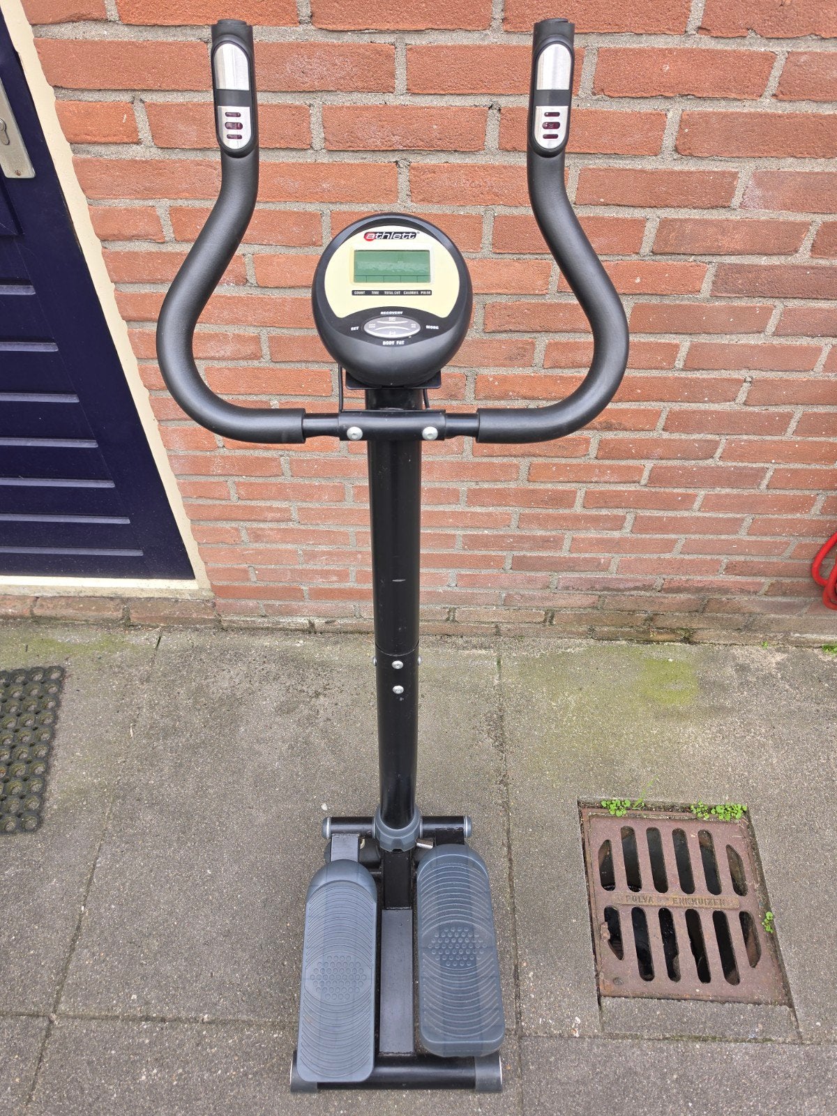 Athlett Stepper - Batterij lekt, moet nagekeken worden, Ophalen