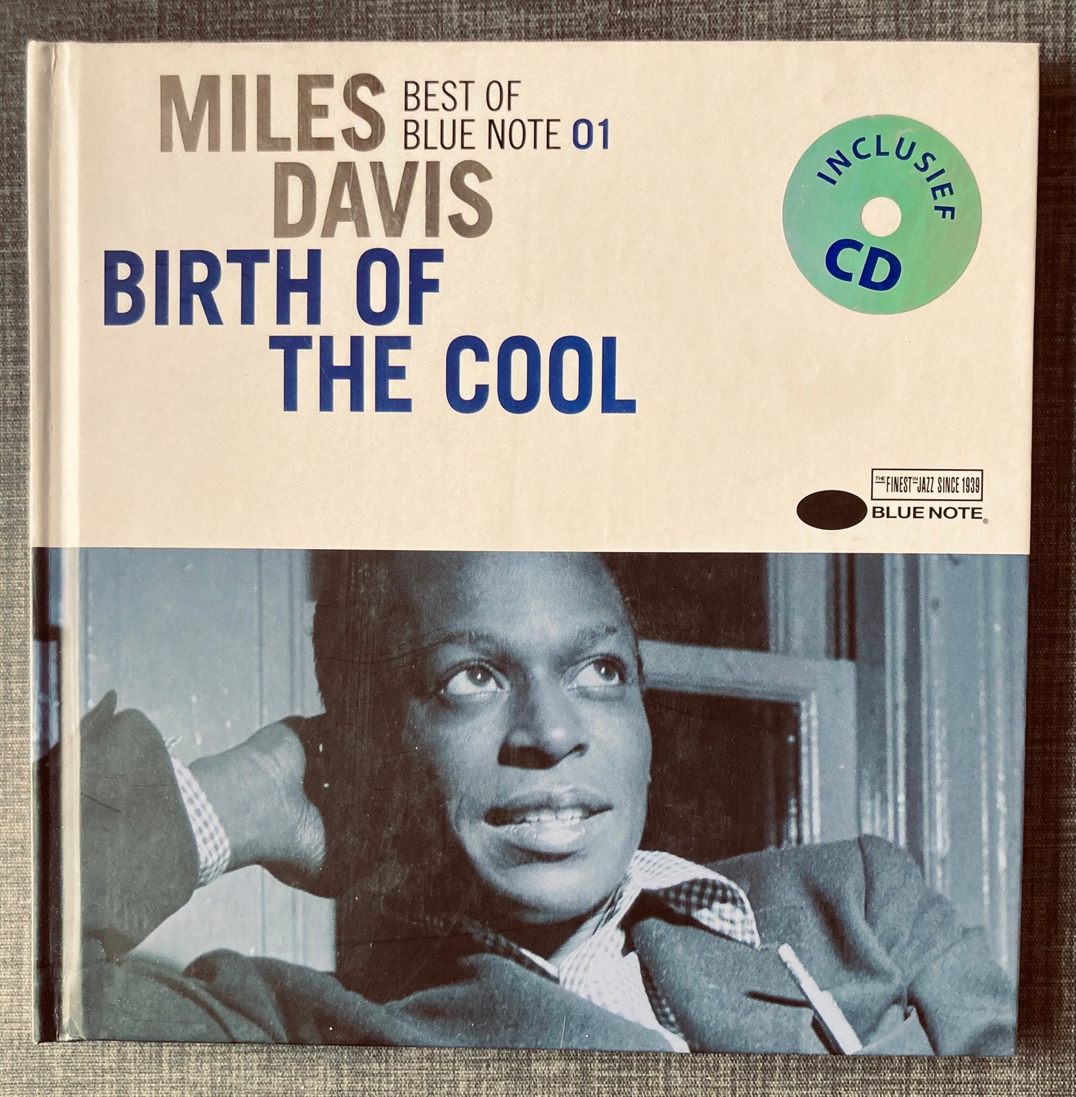 Miles Davis - Birth of the Cool (boek +CD), Cd's en Dvd's, Ophalen of Verzenden, Zo goed als nieuw, Jazz, Overige typen