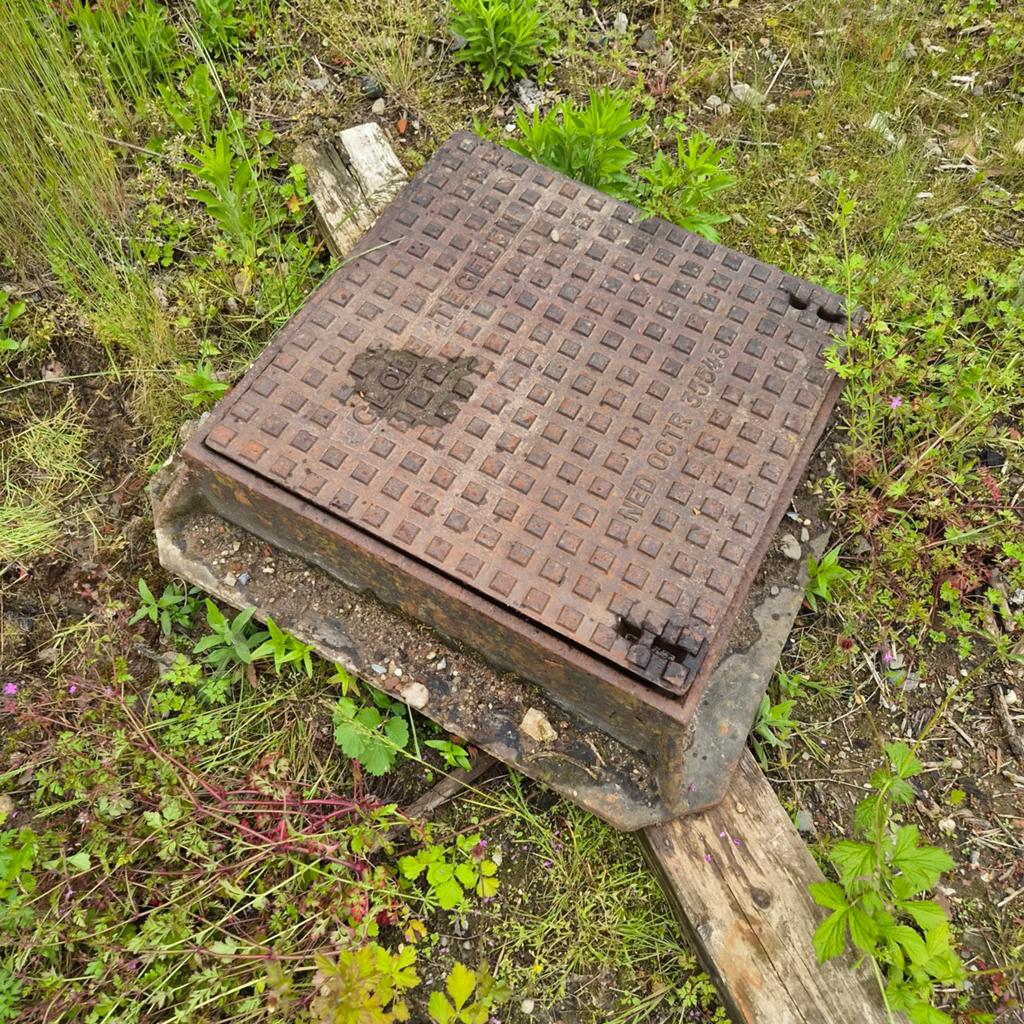 Putranden met putdeksel, Ophalen