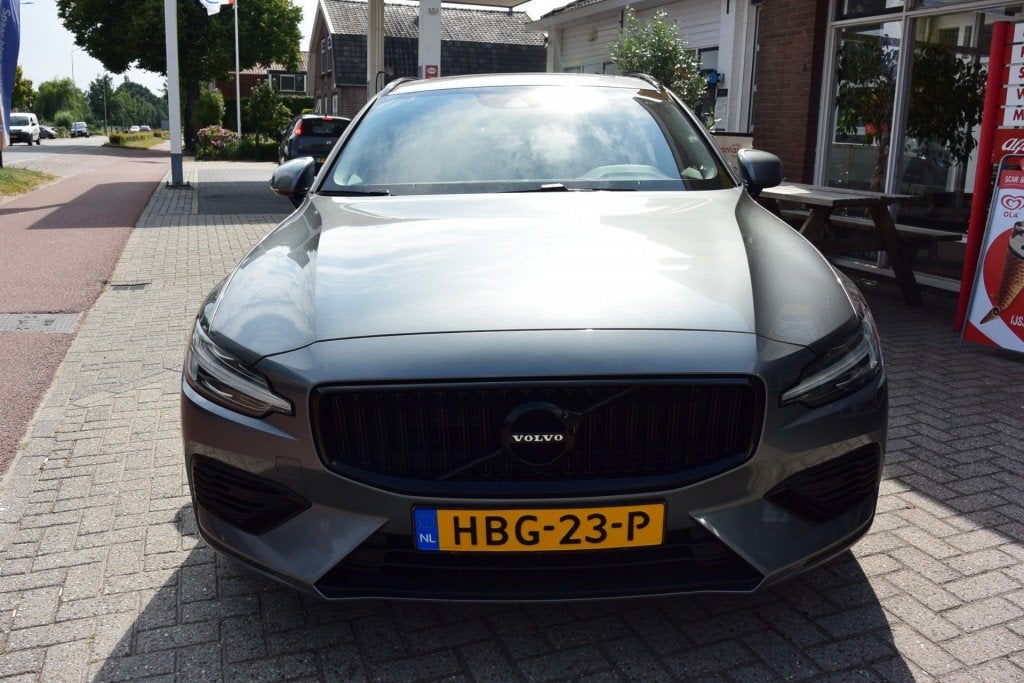 Volvo V60 2.0 T8 TE AWD INSCR. / Carplay / Panorama / Trekha, Automaat, Gebruikt, Euro 6, 4 cilinders