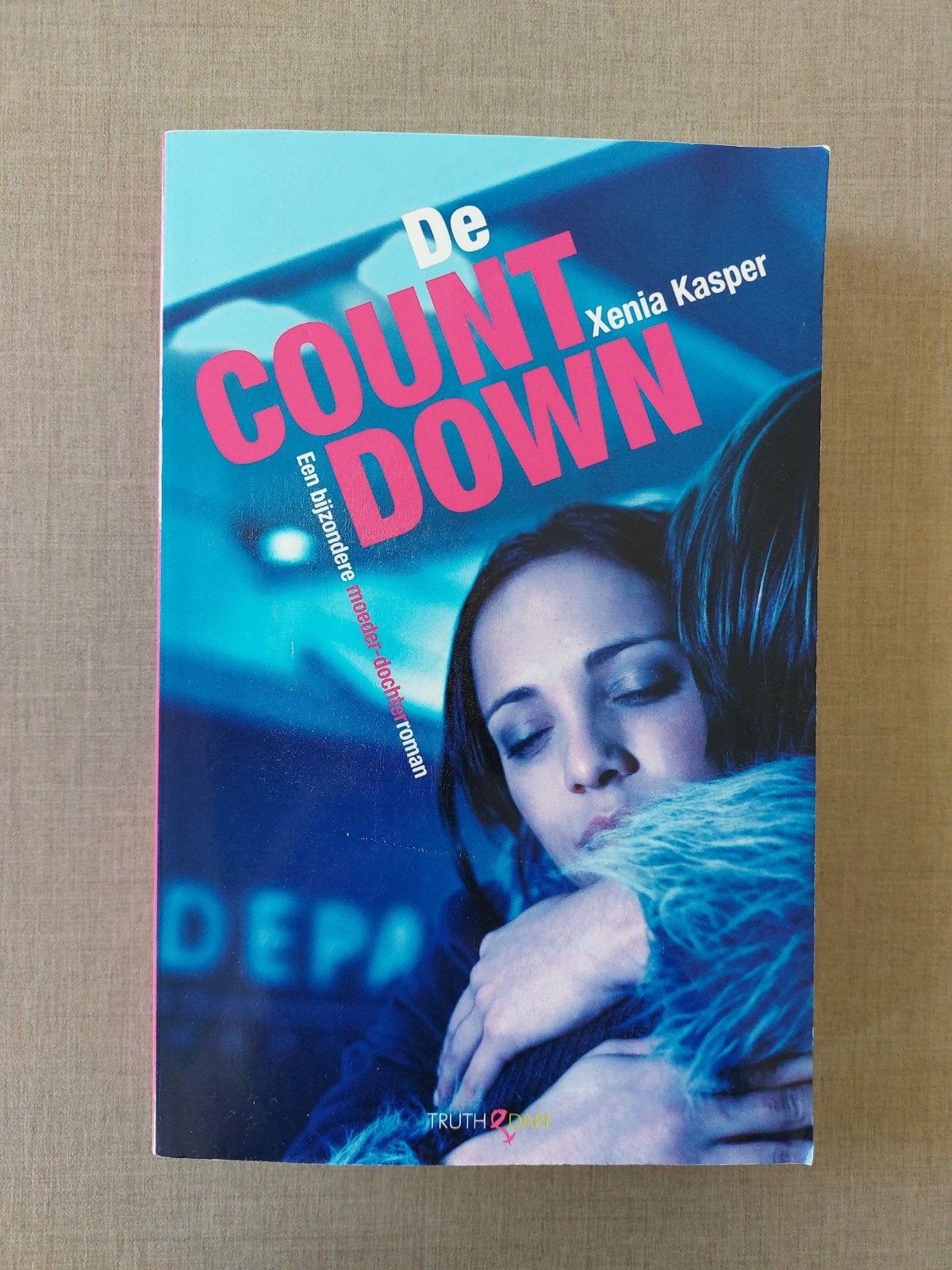 Xenia Kasper, De Countdown Ondertitel: nog 1 jaar opvoeden.., Ophalen of Verzenden, Gelezen, Xenia Kasper