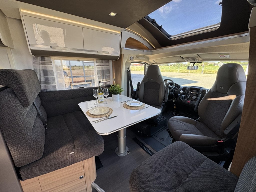Foto 11 van Adria Matrix Supreme 670 SL ALDE Automaat BOMVOL 5 Gordels